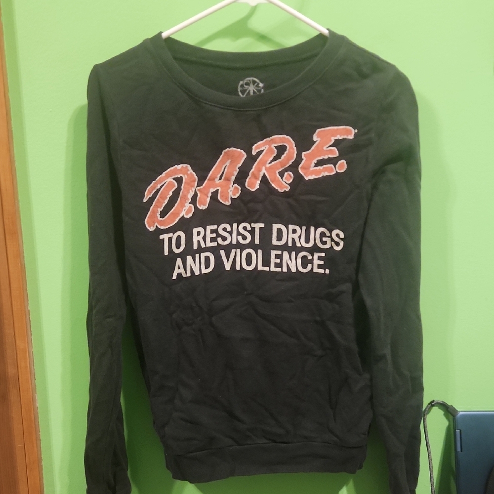 DARE Crewneck Long Sleeve